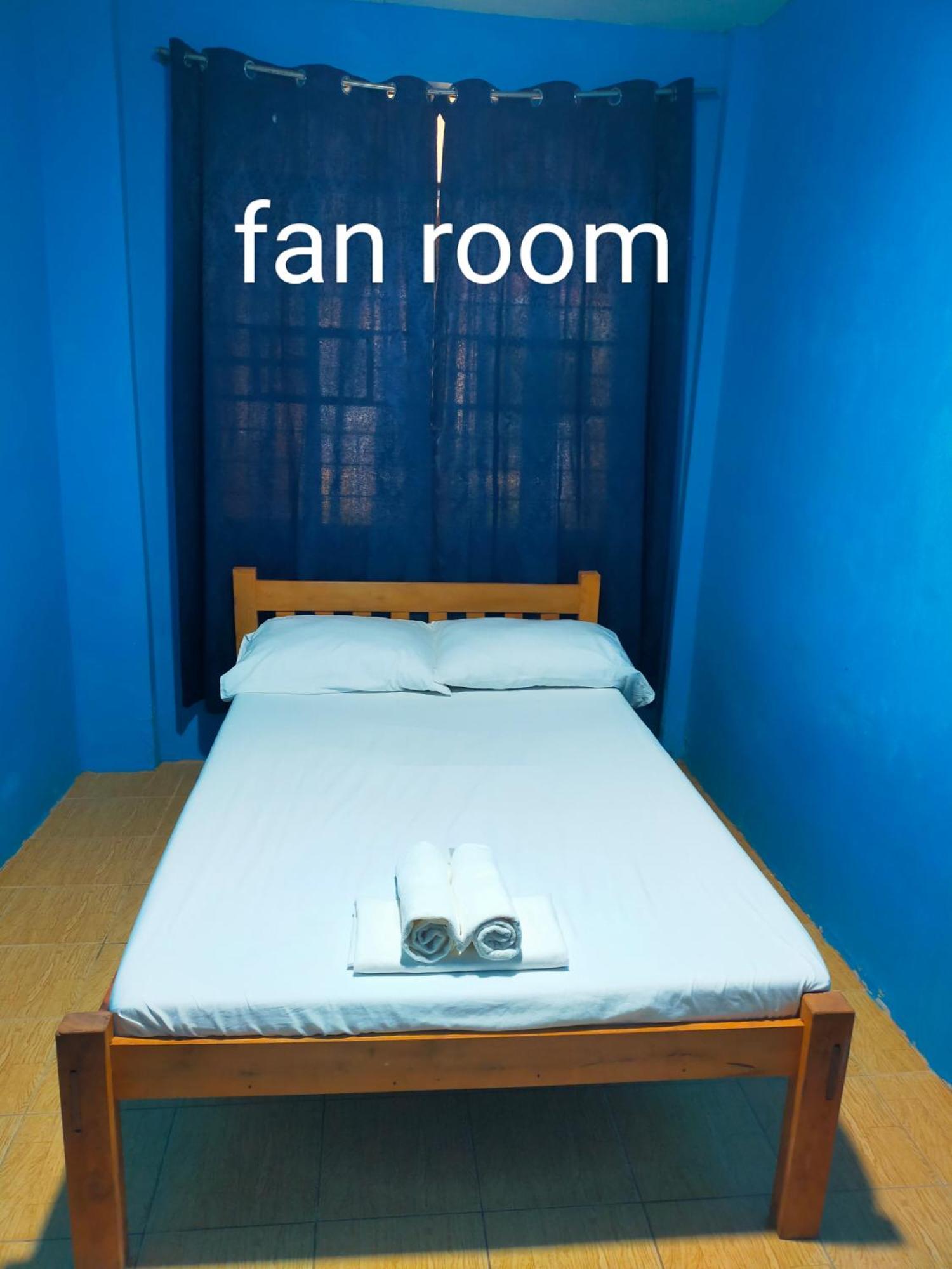 Touristlink Homestay Donsol Zewnętrze zdjęcie